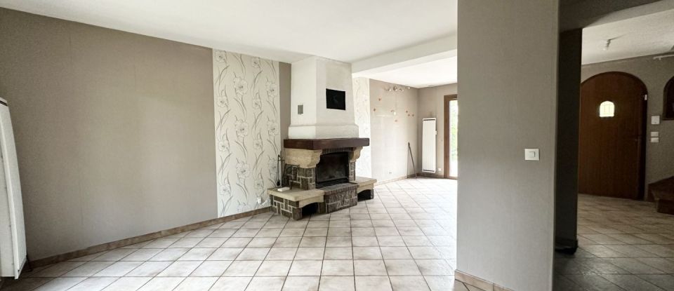 Maison 5 pièces de 90 m² à Vaux-le-Pénil (77000)