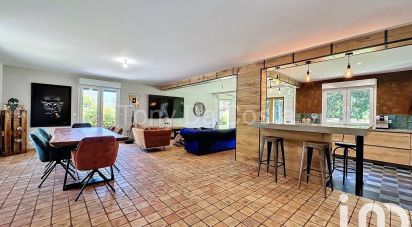 Maison 7 pièces de 245 m² à Chaumes-en-Brie (77390)