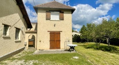 Maison 5 pièces de 200 m² à Saint-Laurent-des-Vignes (24100)