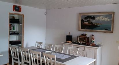 House 6 rooms of 138 m² in Cléden-Cap-Sizun (29770)