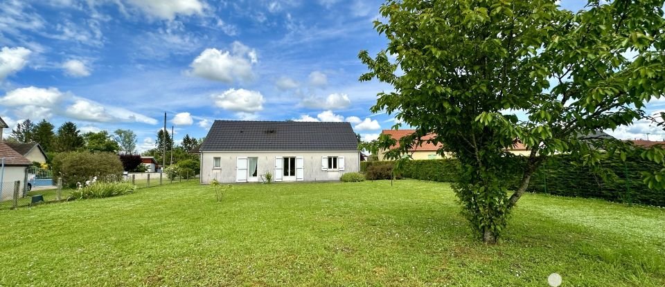 Maison 3 pièces de 84 m² à Baugy (18800)