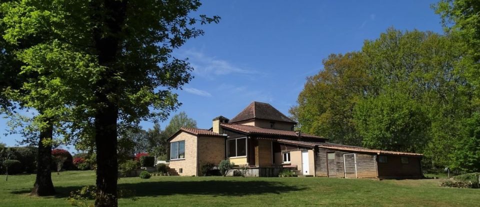 Country house 5 rooms of 148 m² in Siorac-en-Périgord (24170)