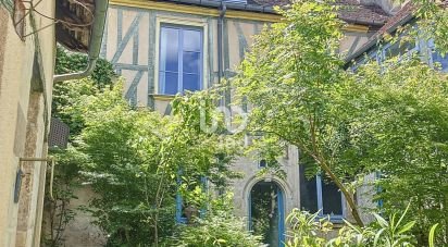 Maison de ville 10 pièces de 260 m² à Bourges (18000)