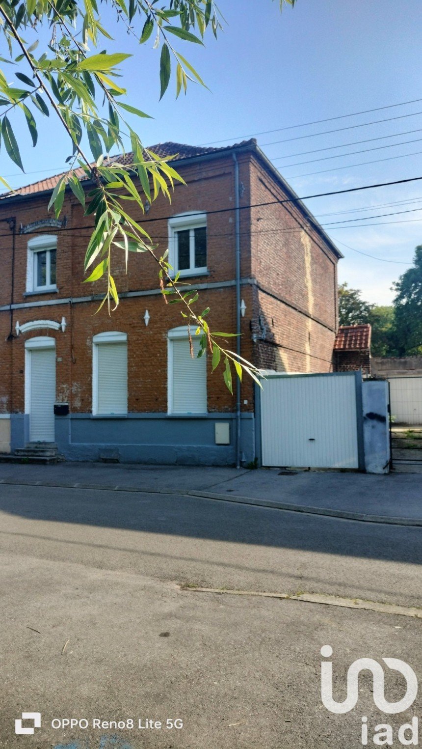 House 5 rooms of 122 m² in Vieux-Condé (59690)