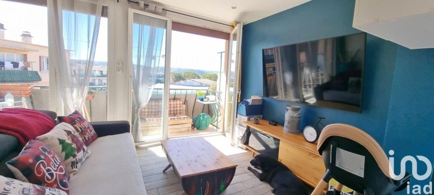 Appartement 3 pièces de 54 m² à Marignane (13700)