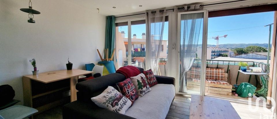 Appartement 3 pièces de 54 m² à Marignane (13700)