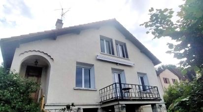 Traditional house 5 rooms of 115 m² in Souillac (46200)