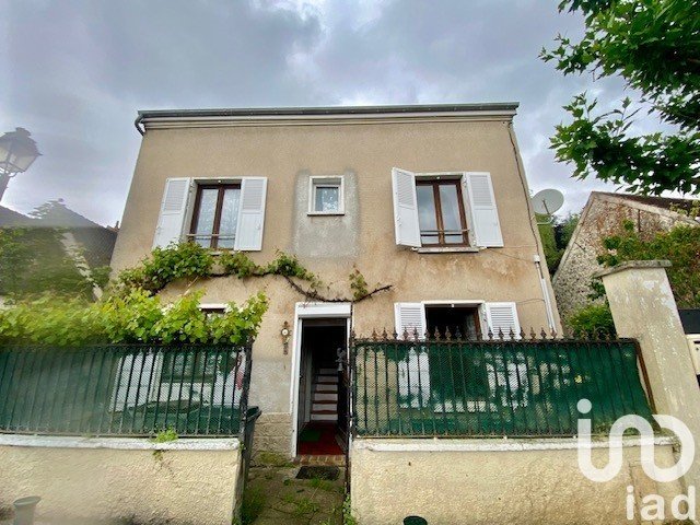Vente Maison 60m² 3 Pièces à Varennes-Jarcy (91480) - Iad France