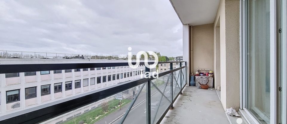 Apartment 3 rooms of 74 m² in Dieppe (76200)