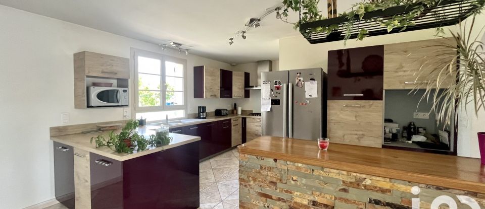 Maison 4 pièces de 158 m² à Michery (89140)