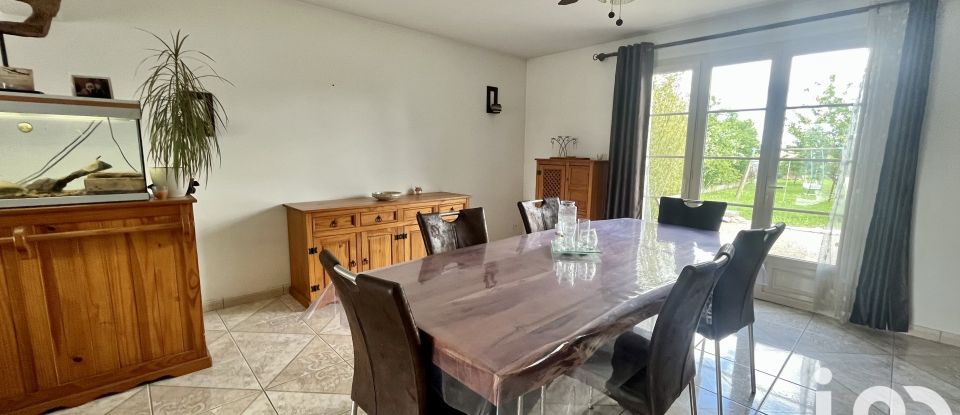 Maison 4 pièces de 158 m² à Michery (89140)