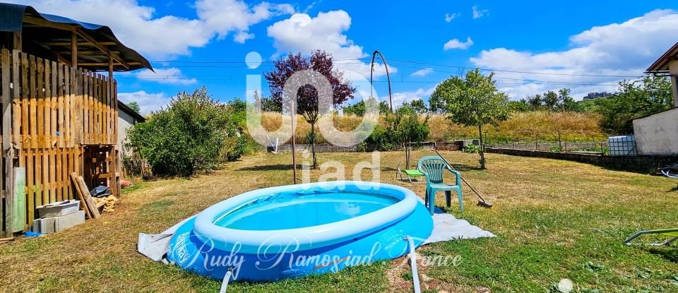 Maison 6 pièces de 113 m² à Sévérac d'Aveyron (12150)