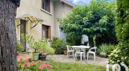 House 5 rooms of 108 m² in Notre-Dame-de-Commiers (38450)