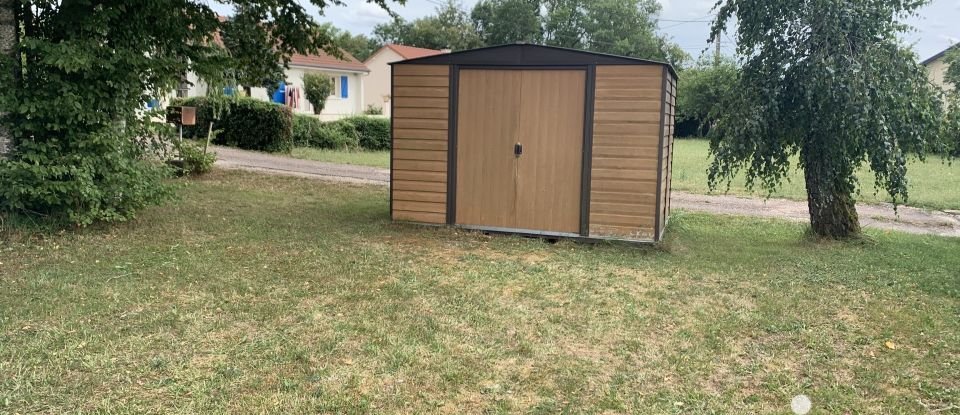 Pavilion 4 rooms of 70 m² in Champsevraine (52500)