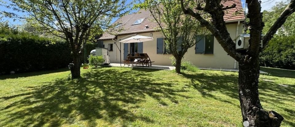 House 6 rooms of 147 m² in Angervilliers (91470)