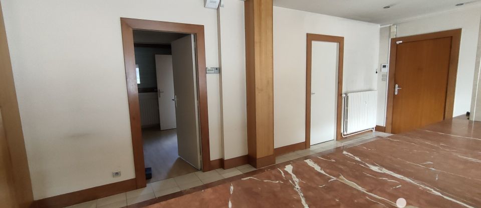 Duplex 10 pièces de 242 m² à Aubusson (23200)