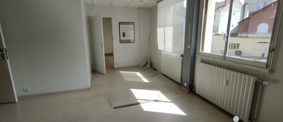 Duplex 10 rooms of 242 m² in Aubusson (23200)