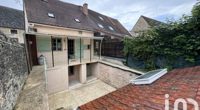 Maison de village 6 pièces de 112 m² à Saint-Gengoux-le-National (71460)