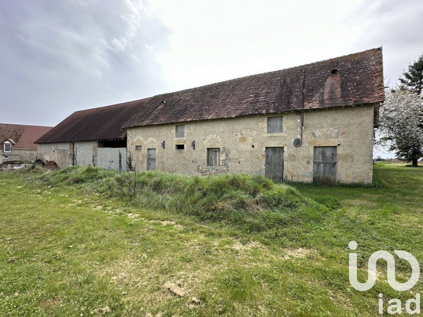 Longere 1 room of 250 m² in Saint-Germain-des-Bois (18340)