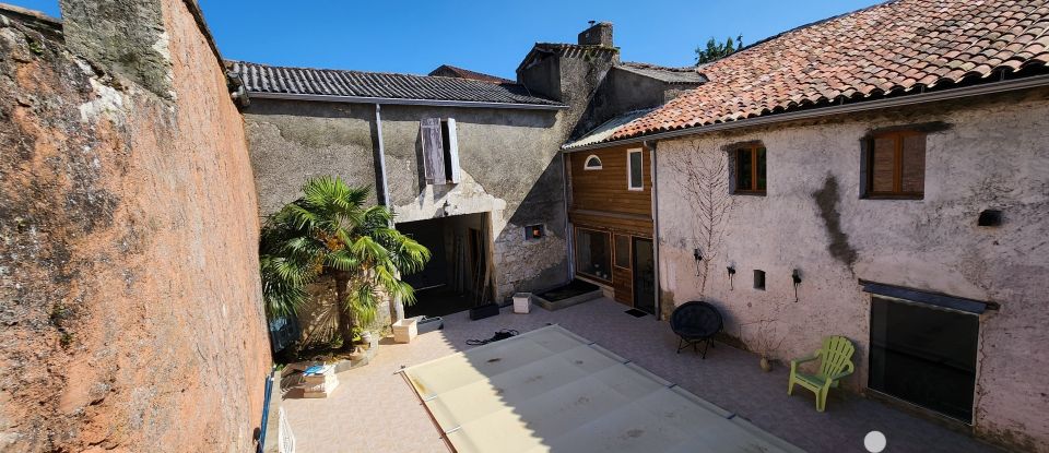 Maison de ville 9 pièces de 355 m² à Valence-sur-Baïse (32310)