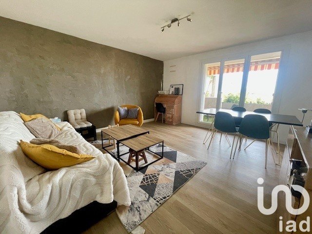 Appartement 4 pièces de 77 m² à Marseille (13009)