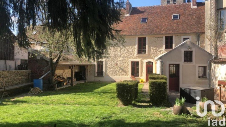 Village house 5 rooms of 175 m² in Lumigny-Nesles-Ormeaux (77540)