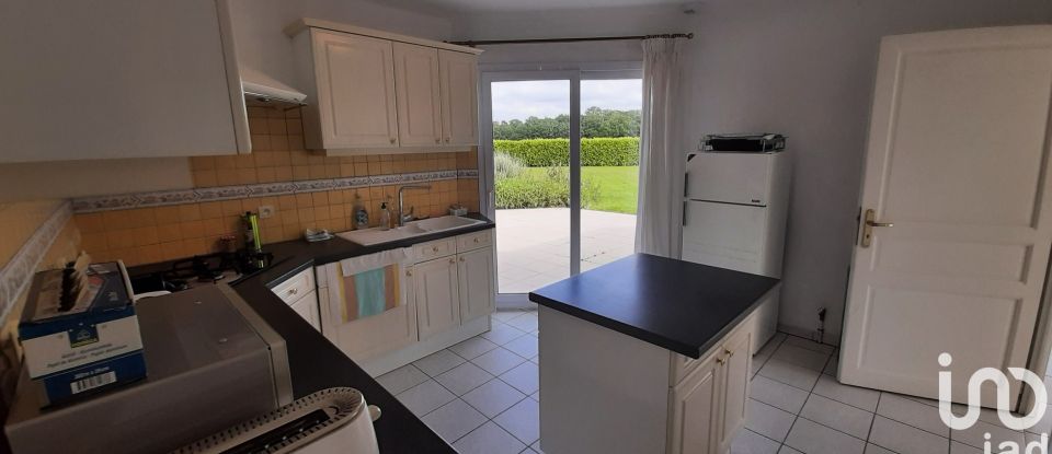 Architect house 6 rooms of 161 m² in Gauville-la-Campagne (27930)