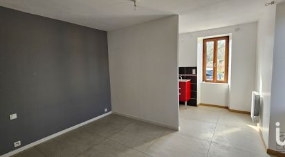 House 5 rooms of 200 m² in Lucmau (33840)