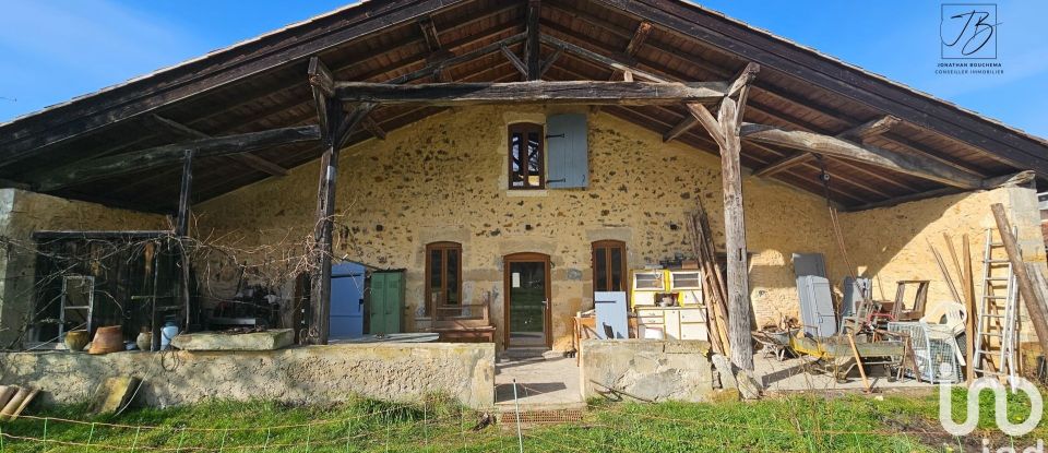 House 5 rooms of 200 m² in Lucmau (33840)