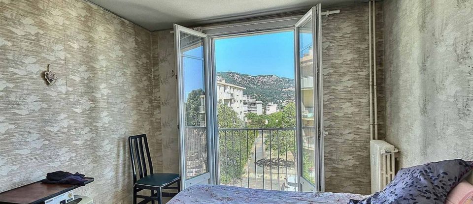 Appartement 4 pièces de 66 m² à Toulon (83200)