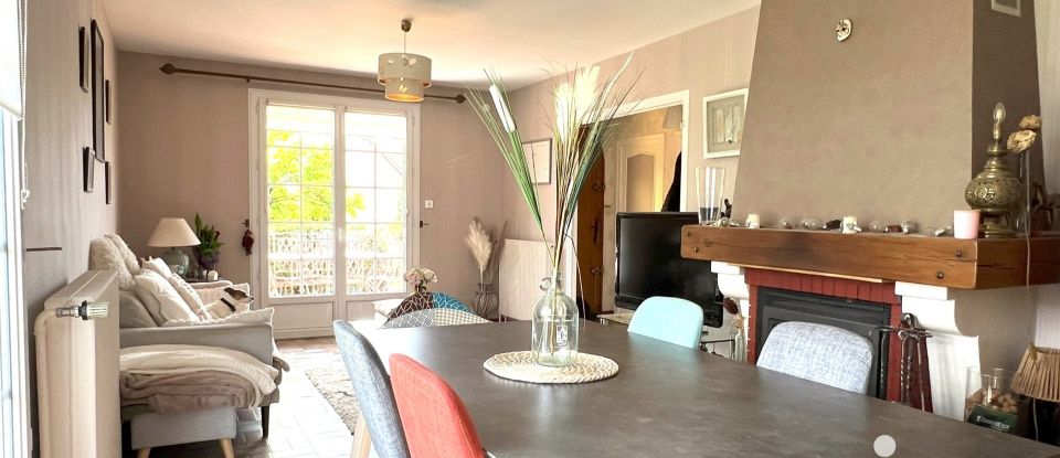 House 5 rooms of 106 m² in Saint-Apollinaire (21850)