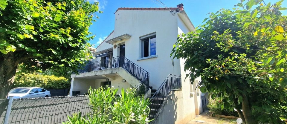 Maison traditionnelle 6 pièces de 163 m² à Nîmes (30000)