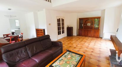 Maison traditionnelle 6 pièces de 150 m² à Bures-sur-Yvette (91440)