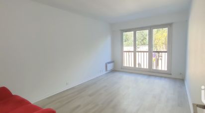 Appartement 3 pièces de 63 m² à Paris (75020)