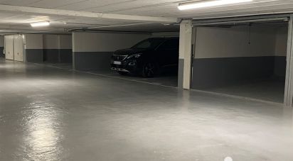 Parking of 150 m² in Paris (75019)