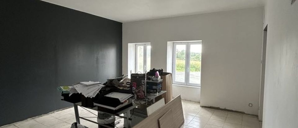 House 4 rooms of 96 m² in Chantonnay (85110)