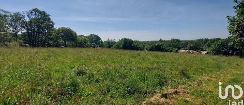 Land of 7,629 m² in Saint-Christophe-du-Ligneron (85670)