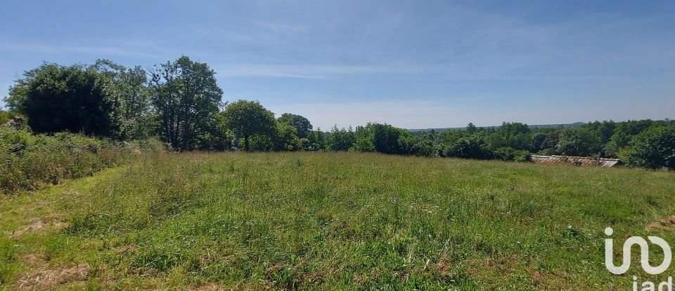 Land of 7,629 m² in Saint-Christophe-du-Ligneron (85670)