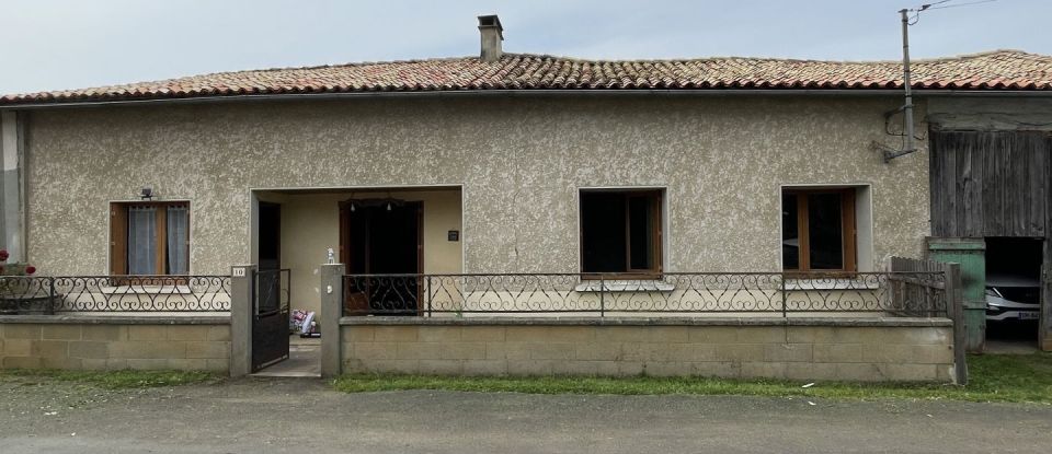 Maison 4 pièces de 96 m² à Mairé-Levescault (79190)