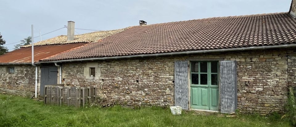 Maison 4 pièces de 96 m² à Mairé-Levescault (79190)