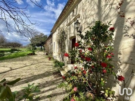 Maison de campagne 7 pièces de 310 m² à Saint-Émilion (33330)