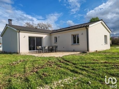 Maison 4 pièces de 112 m² à La Roche-Chalais (24490)