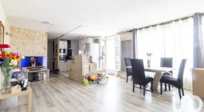 Duplex 4 rooms of 94 m² in Cergy (95000)