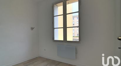 Apartment 3 rooms of 42 m² in Toulon (83200)