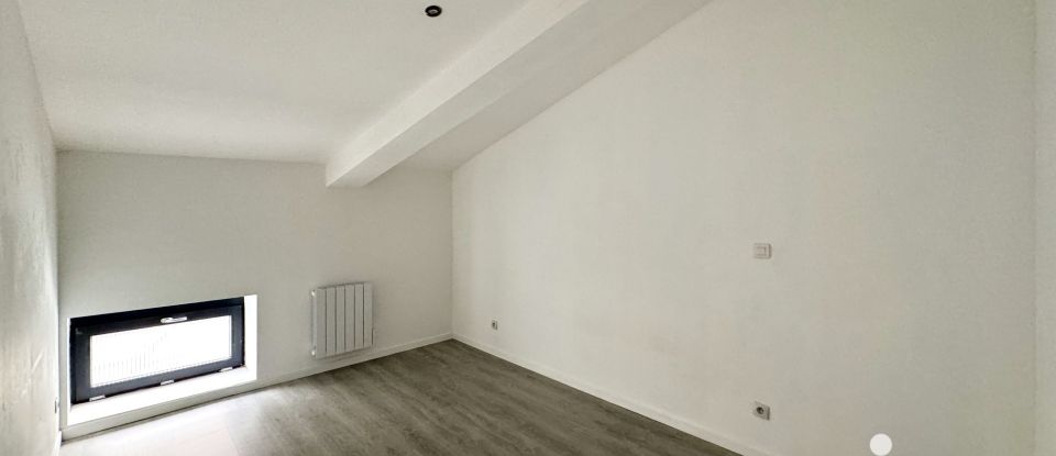 Loft 4 pièces de 91 m² à Halluin (59250)