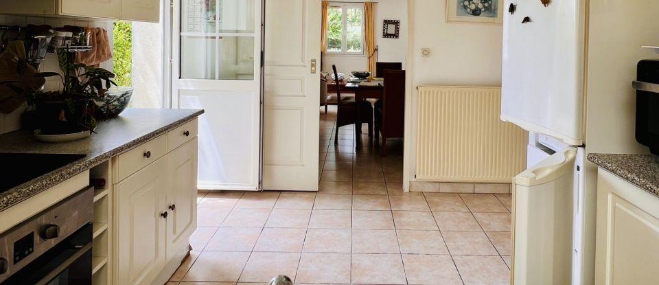 Traditional house 5 rooms of 111 m² in Dompierre-sur-Mer (17139)