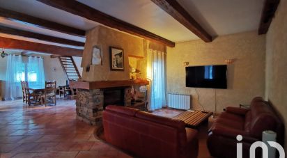 Maison traditionnelle 8 pièces de 216 m² à Rognac (13340)