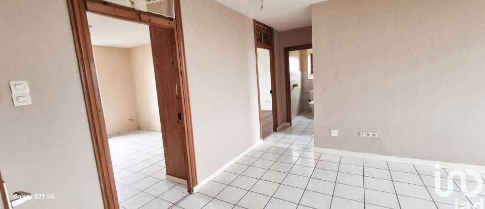 Appartement 3 pièces de 68 m² à Mazeyrat-d'Allier (43300)