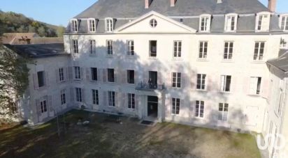 House 40 rooms of 3,000 m² in L'Isle-sur-Serein (89440)