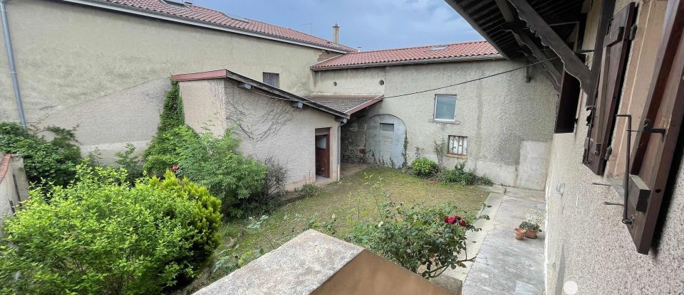 Village house 5 rooms of 127 m² in Saint-Genis-les-Ollières (69290)